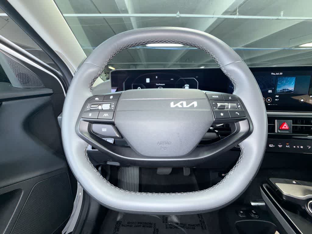 2025 Kia EV6 Light