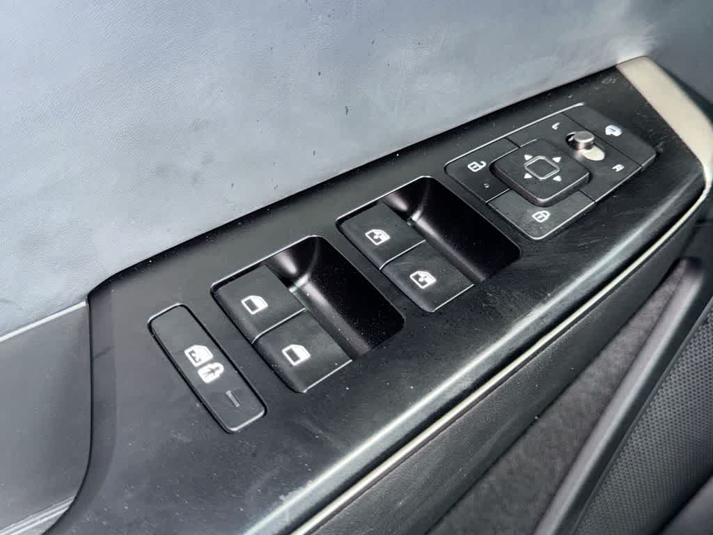2025 Kia EV6 Light
