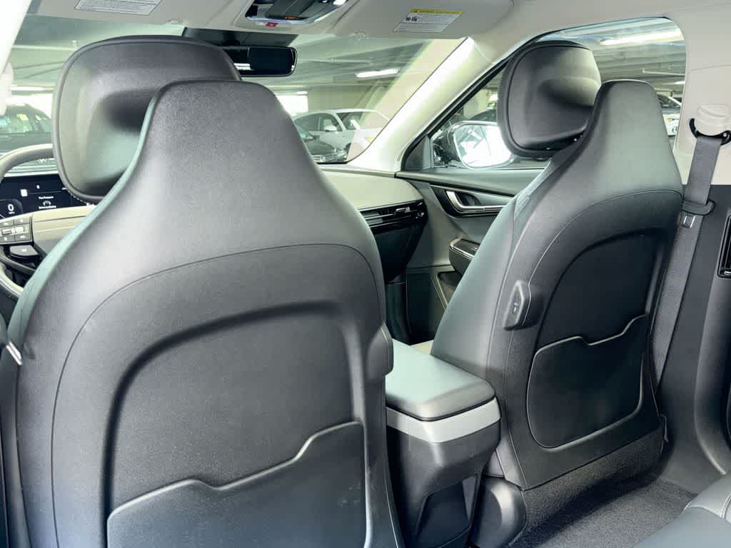 2025 Kia EV6 Light
