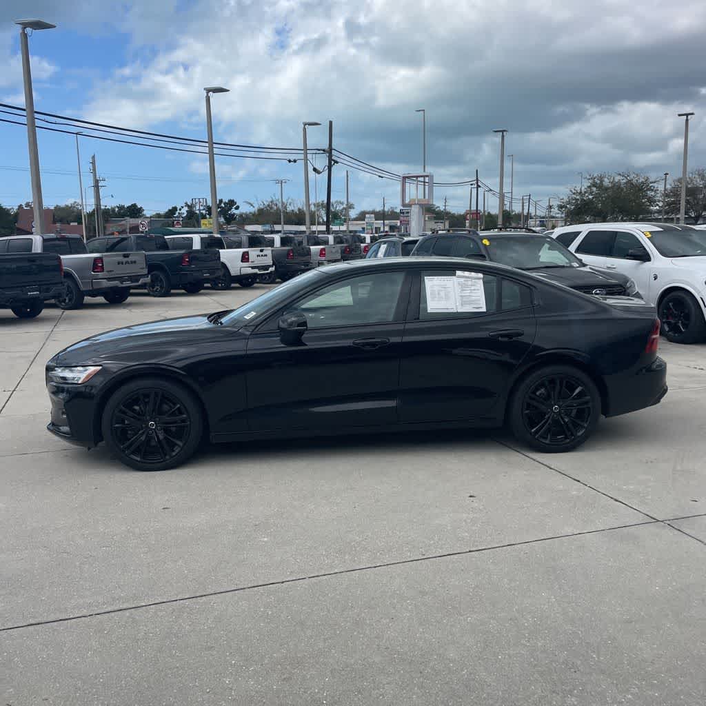 2024 Volvo S60 Plus Black Edition