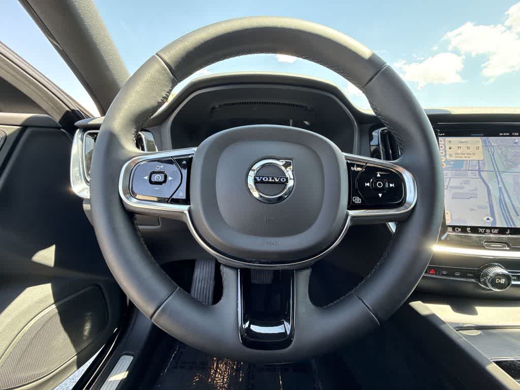 2024 Volvo S60 Plus Black Edition