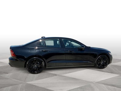 2024 Volvo S60 Plus Black Edition