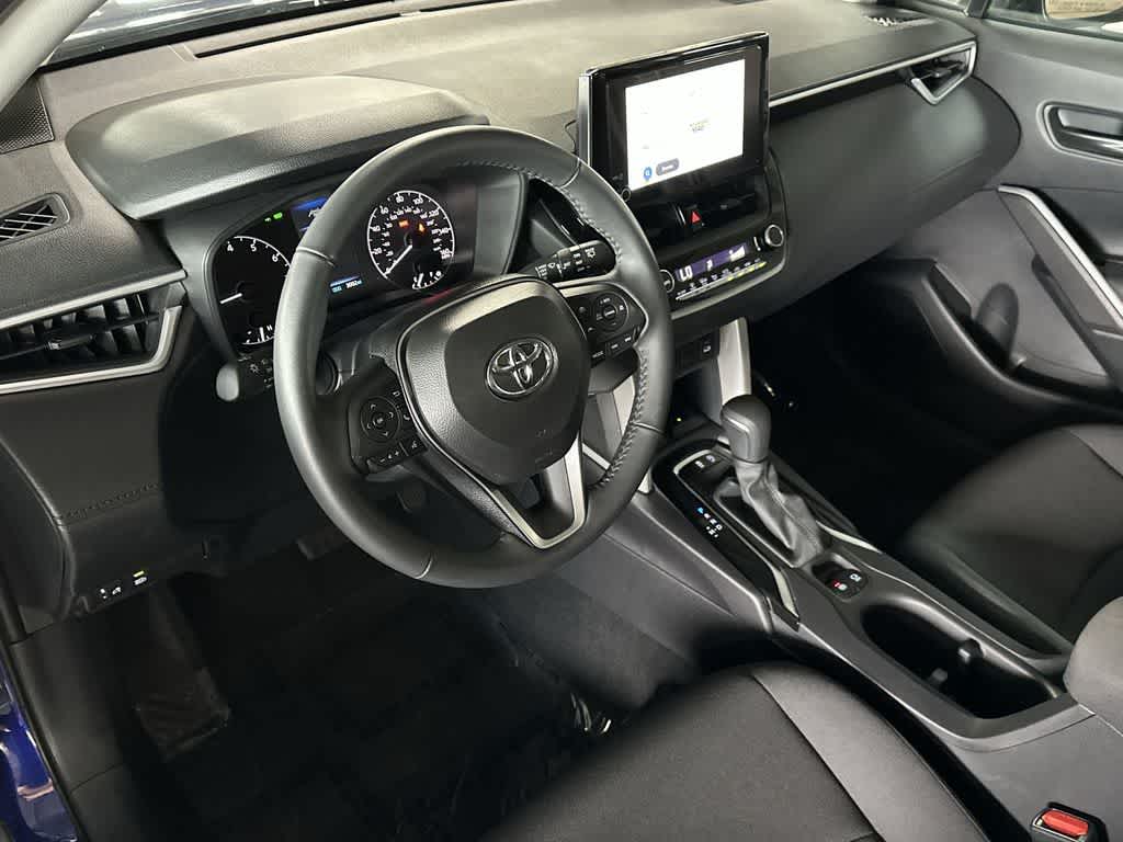 2025 Toyota Corolla Cross LE