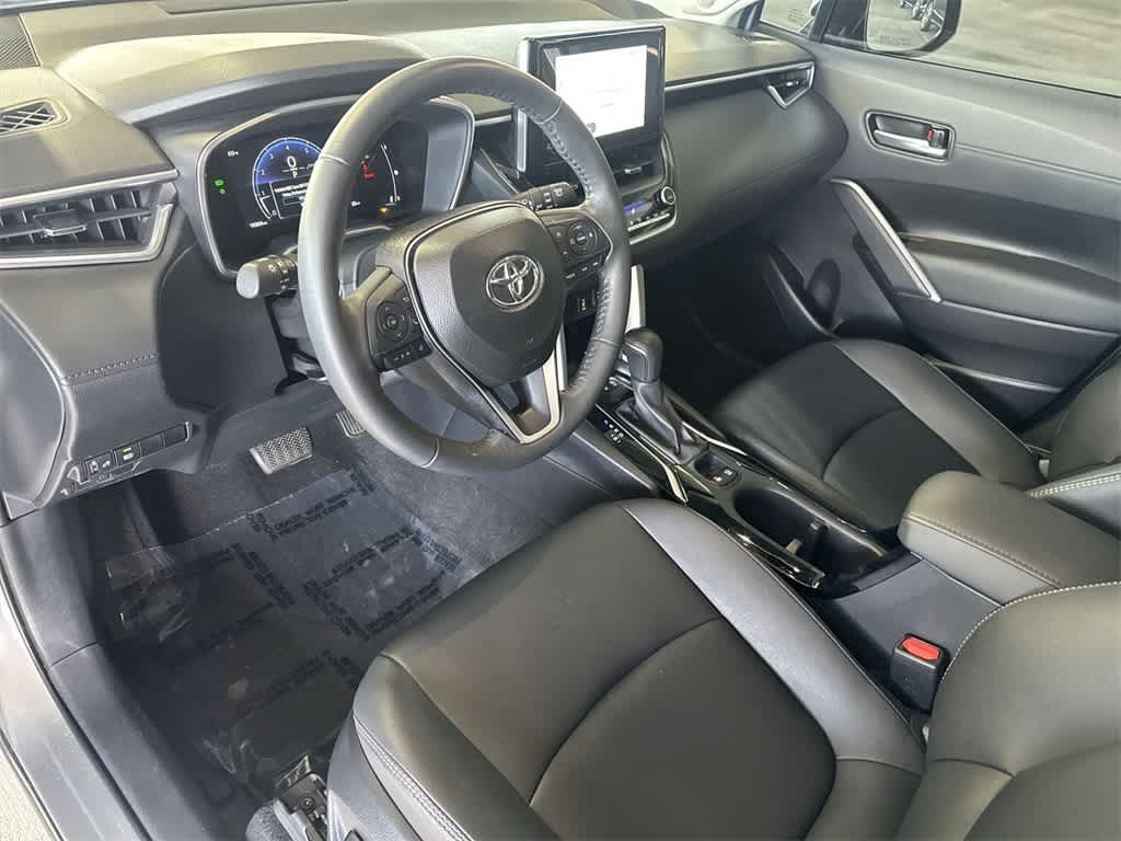 2024 Toyota Corolla Cross XLE