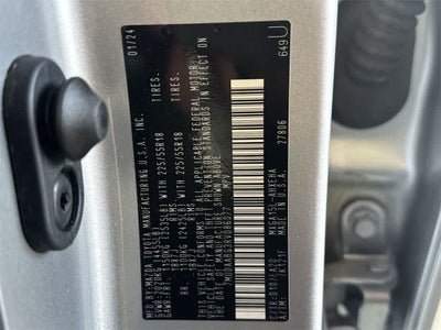 2024 Toyota Corolla Cross XLE