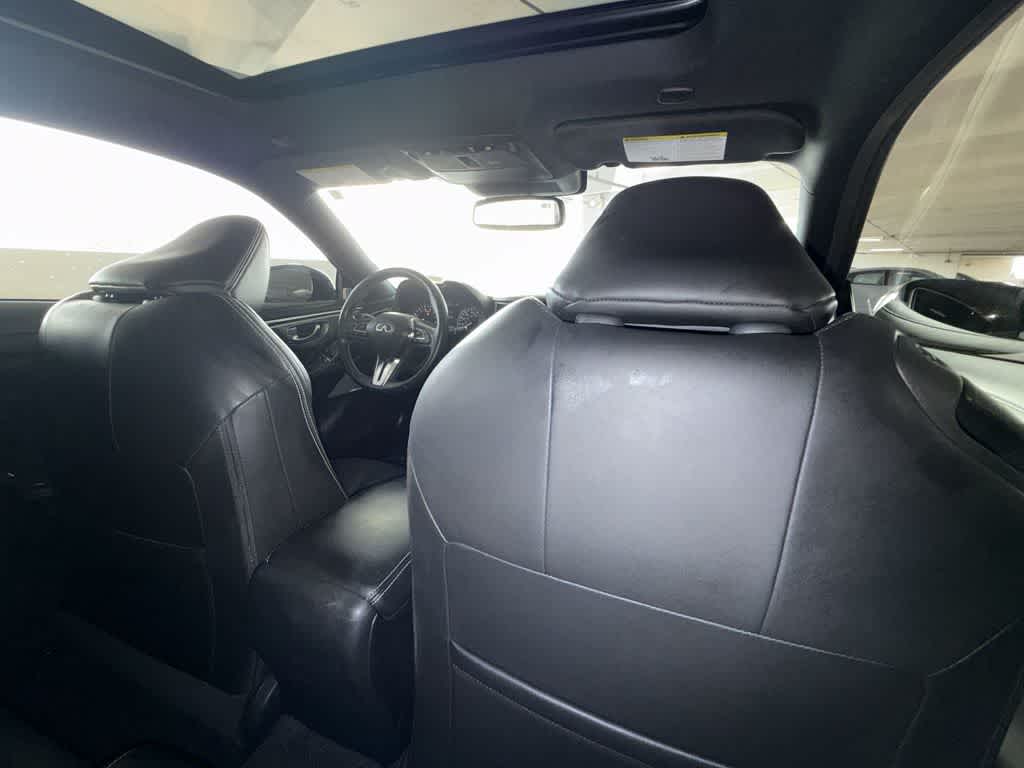 2022 INFINITI Q60 LUXE