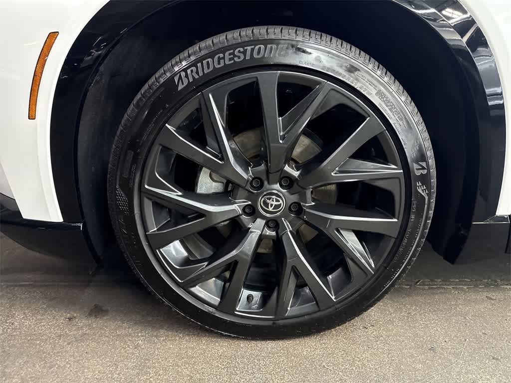 2025 Toyota Crown Signia Limited