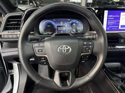 2025 Toyota Crown Signia Limited