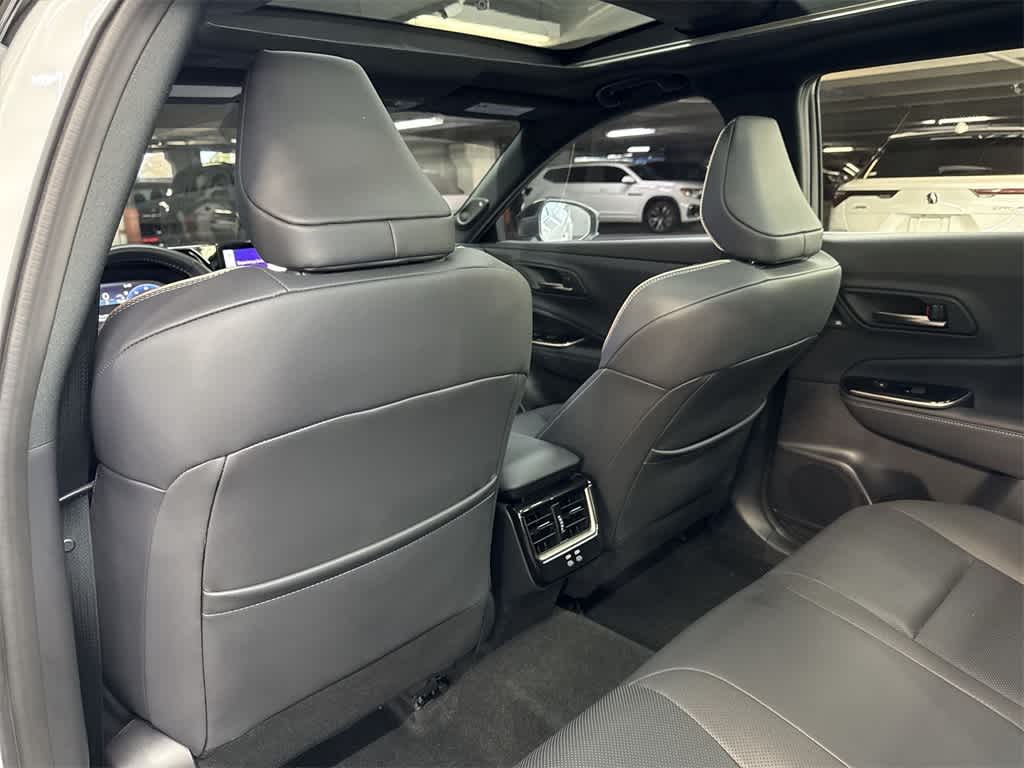 2025 Toyota Crown Signia Limited