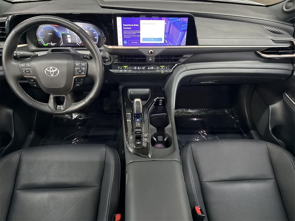 2025 Toyota Crown Signia Limited