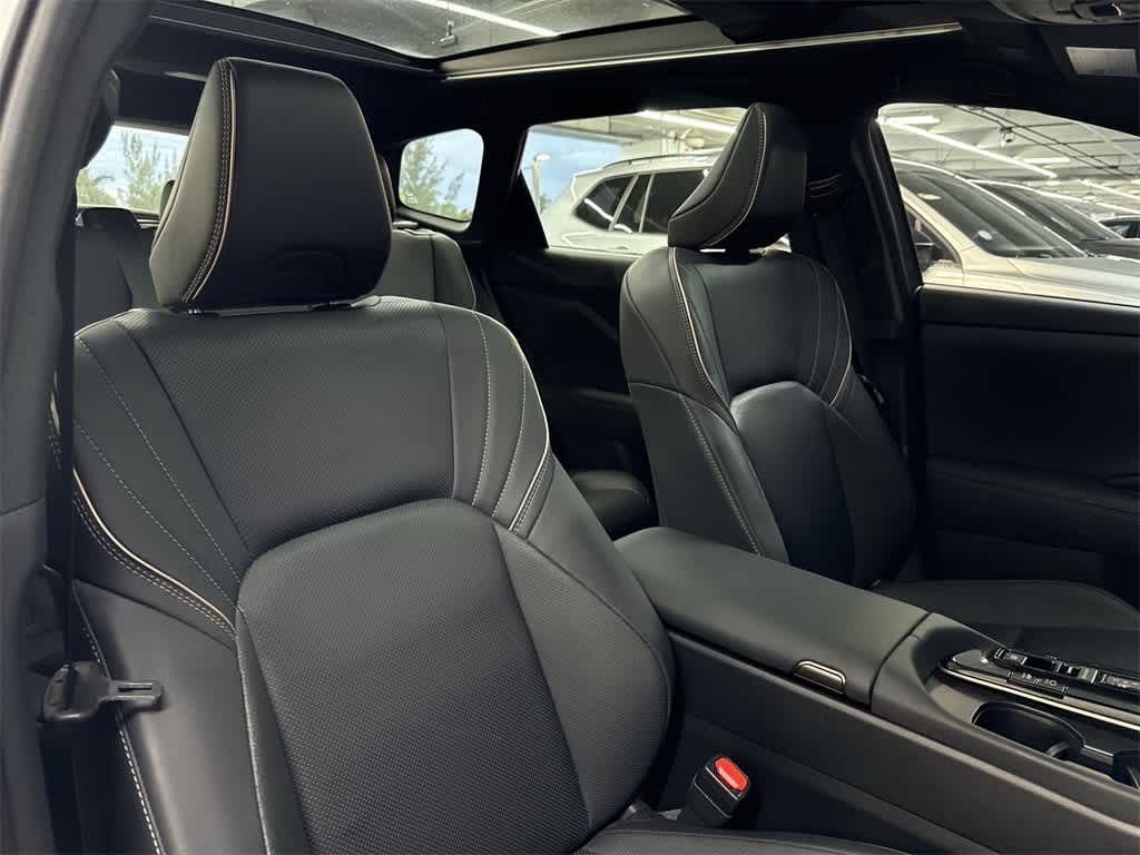 2025 Toyota Crown Signia Limited