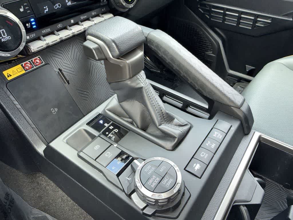 2025 Toyota 4Runner Hybrid Trailhunter