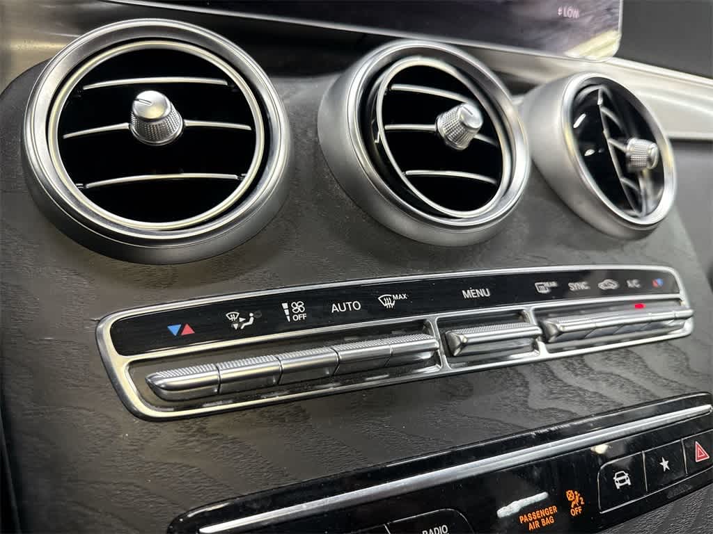 2023 Mercedes-Benz GLC GLC 300