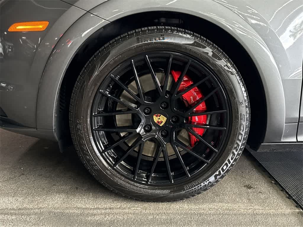 2022 Porsche Cayenne GTS