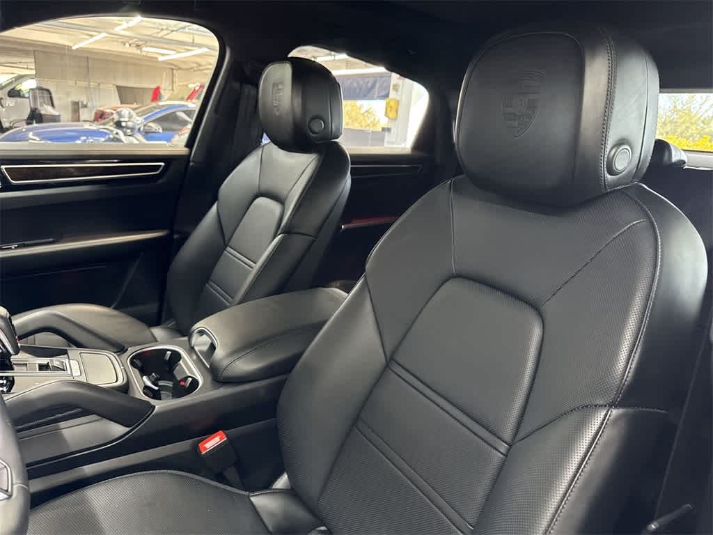 2022 Porsche Cayenne GTS